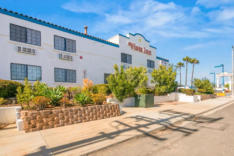 Vista Inn Hotel in Vista