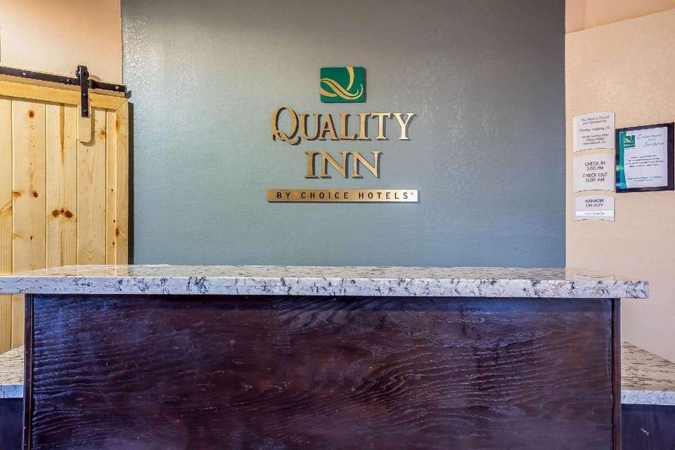 Quality Inn Pinetop Lakeside Hotel in Pinetop-Lakeside