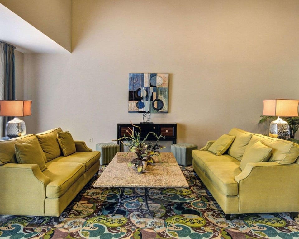 Comfort Suites near Hot Springs Park Hotel in Hot Springs