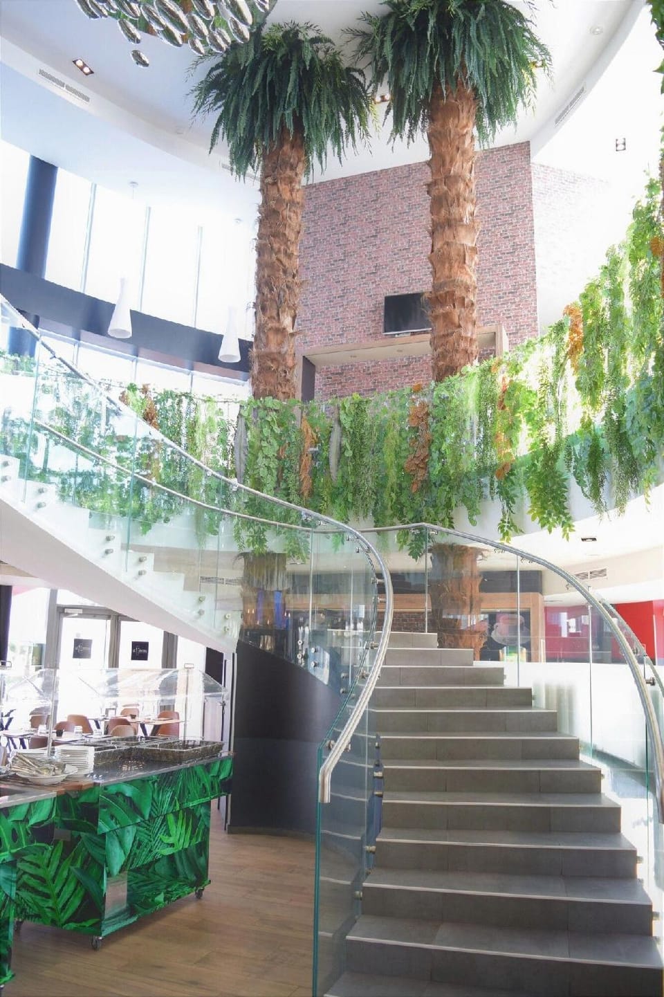 Marineland Resort Hotel in Antibes