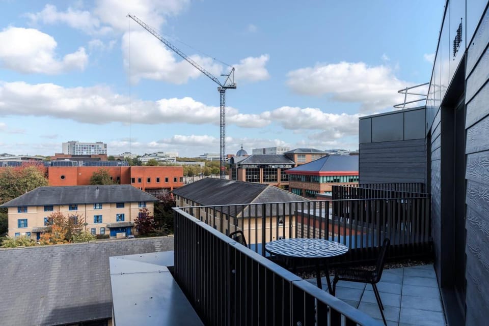 Your Apartment I Milton Keynes Apartment hotel in Milton Keynes