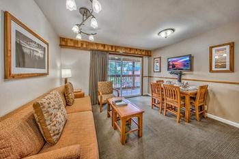 Tahoe Beach & Ski Club Hotel in South Lake Tahoe