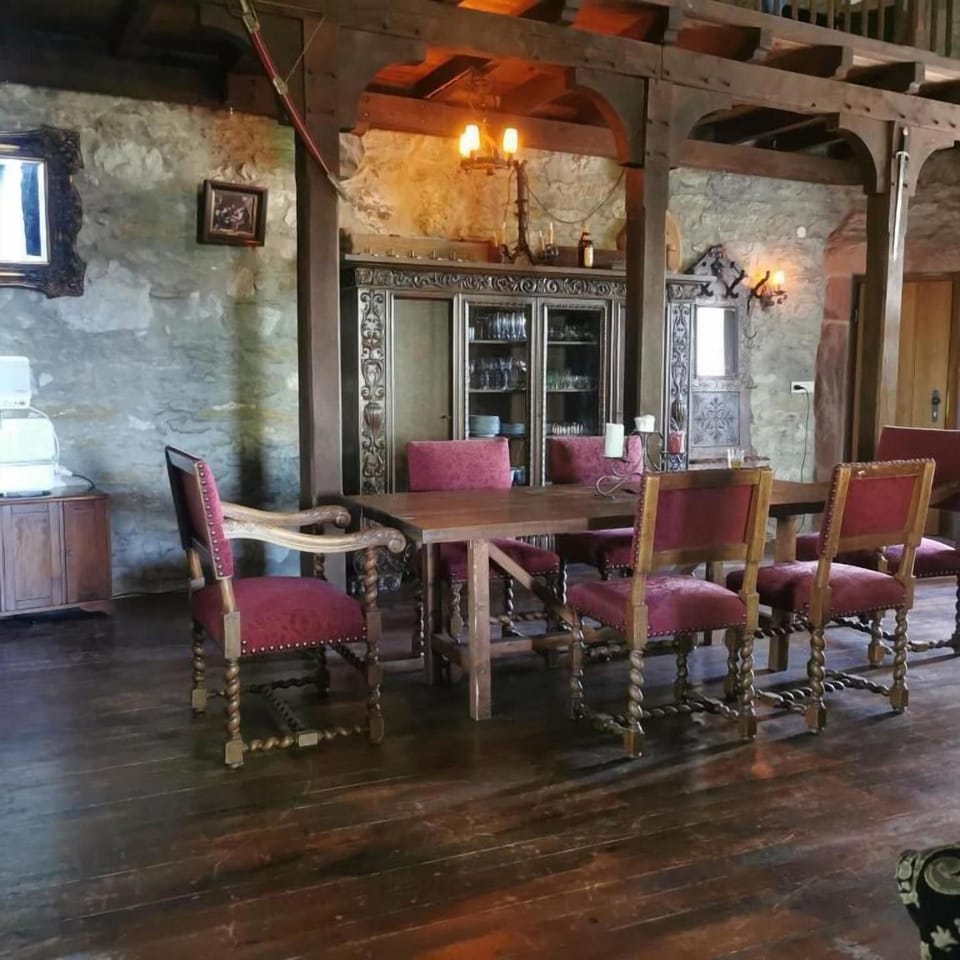 Burg Hermannstein - Rittersaal Hotel in Wetzlar