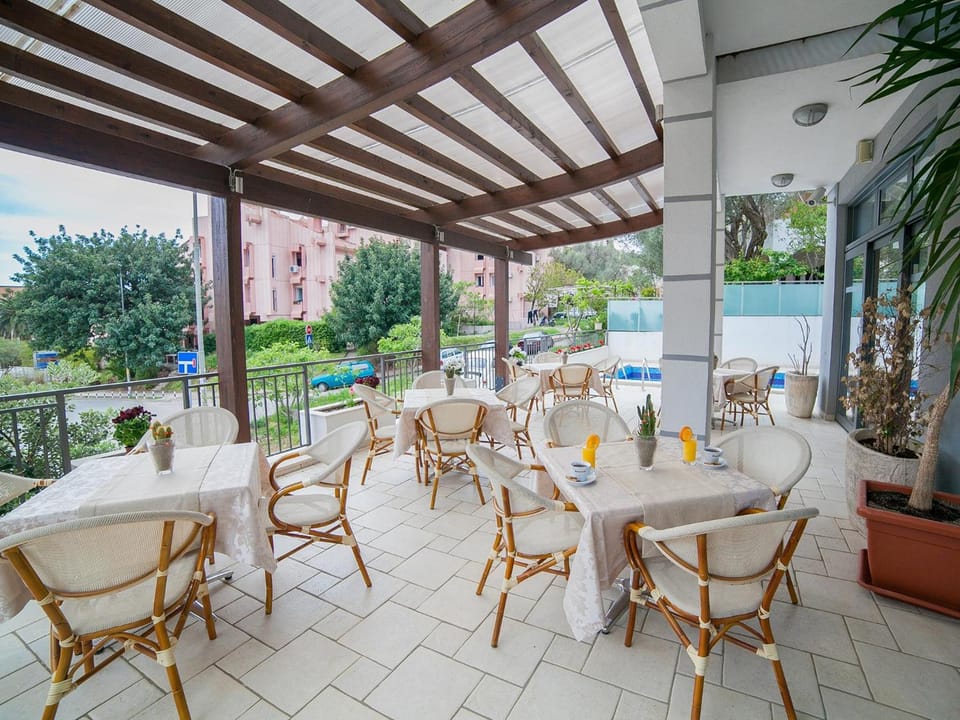 Hotel Petrovac Hotel in Budva Municipality