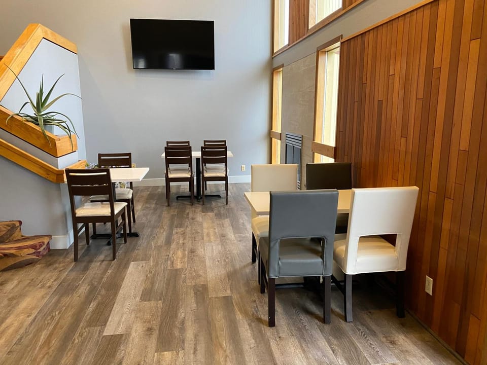 Red Lion Inn and Suites Post Falls Inn in Post Falls