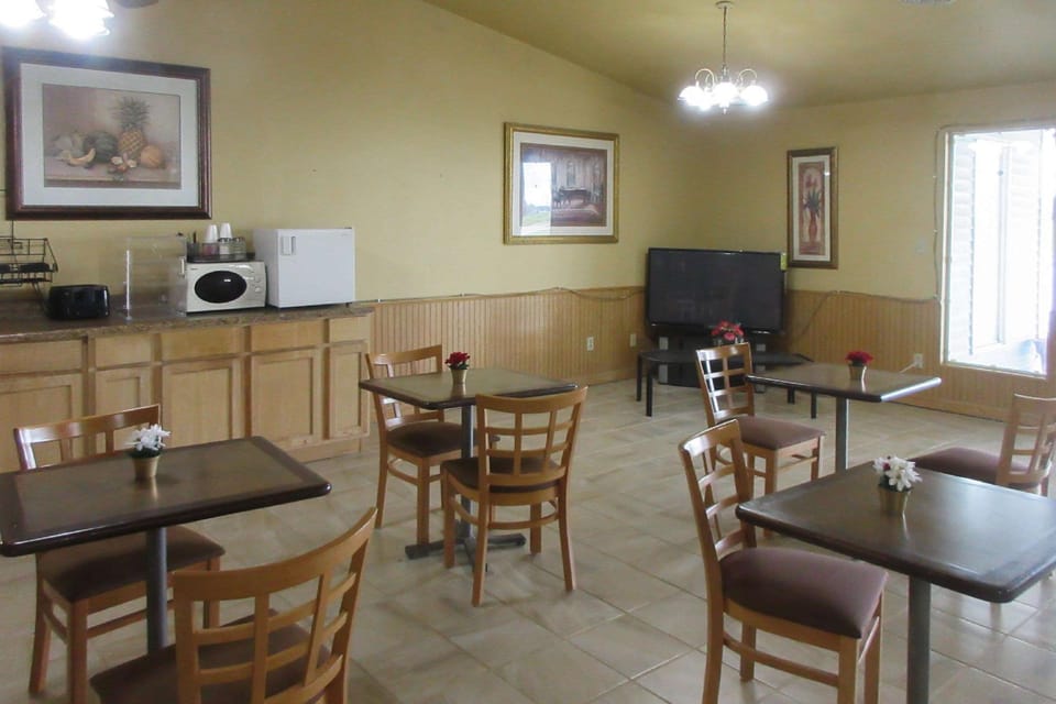 Travelodge by Wyndham Atlanta, Illinois Hotel in Illinois