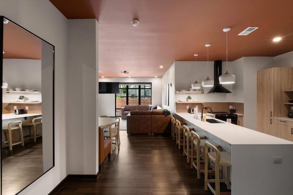 The Quinley Nashville Apartment hotel in The Gulch