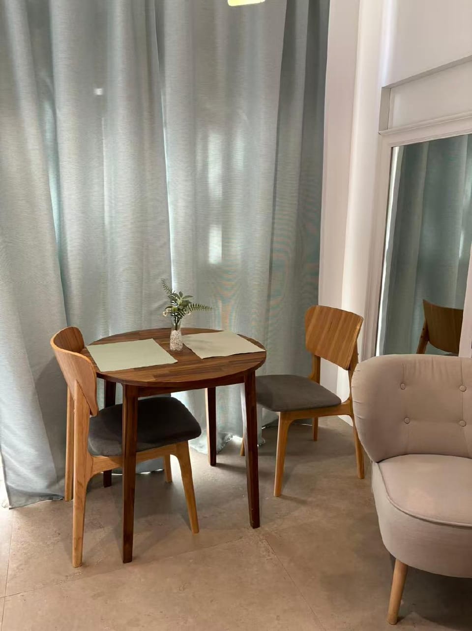 Apartamento Sunshine B Bed and Breakfast in Valencia