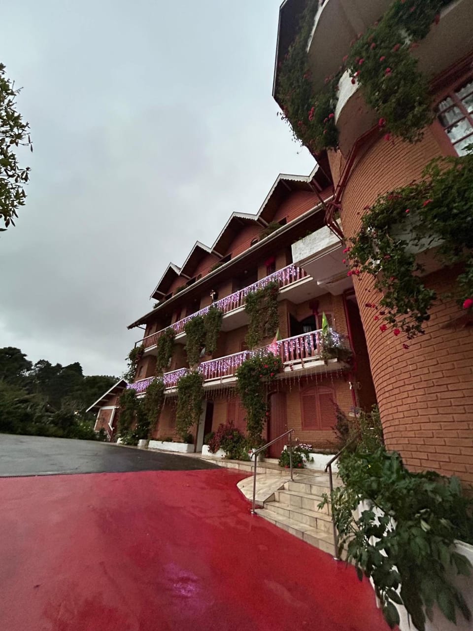 Cantinho de Portugal Hotel in Campos do Jordão