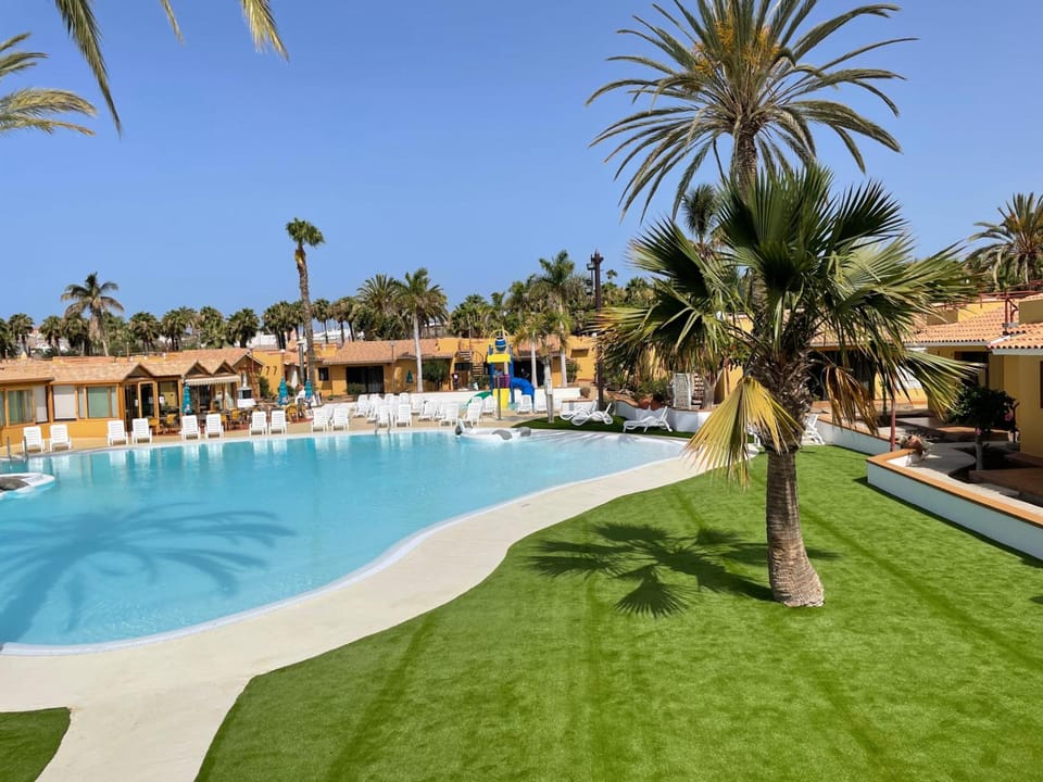 Bungalows Parque Bali con AIRE ACONDICIONADO Apartment hotel in Maspalomas