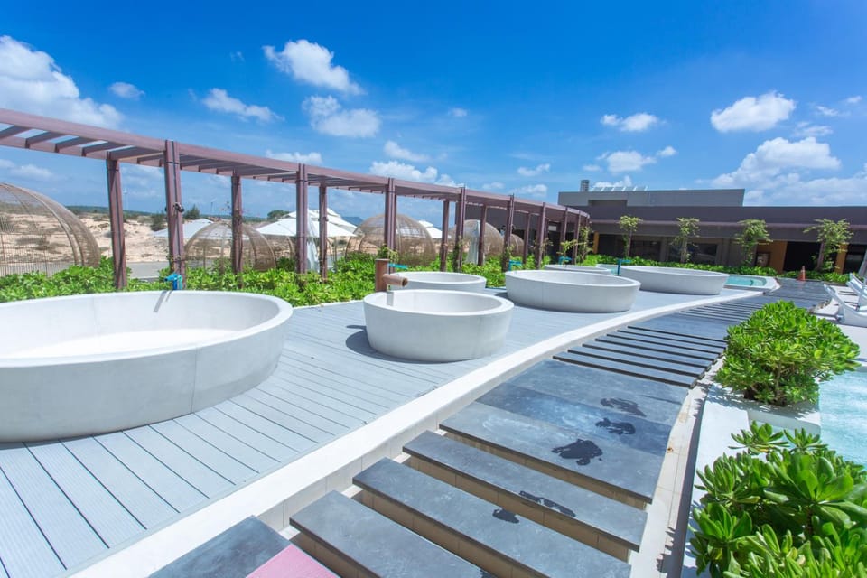 Apec Mandala Cham Bay Mui Ne Condotel Sea View  Hotel in Phan Thiet
