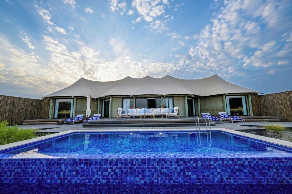 Kingfisher Retreat Hotel in Sharjah