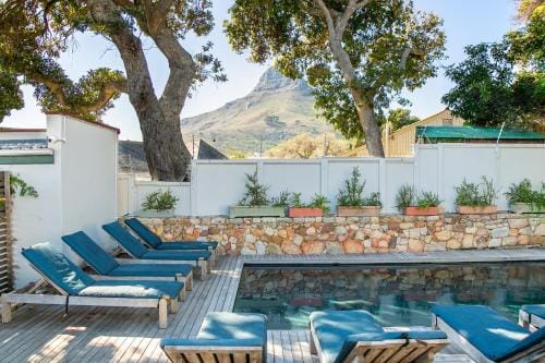 Camps Bay Village - Stone Cottages Hotel in Camps Bay