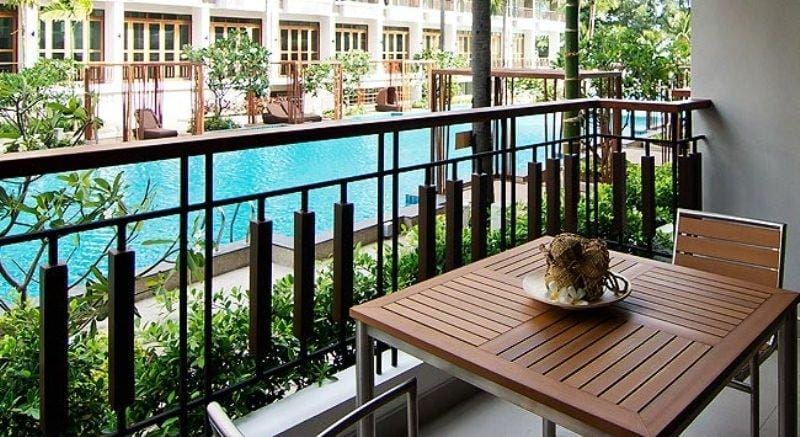Welcome World Beachfront Resort & Spa Hotel in Pattaya City