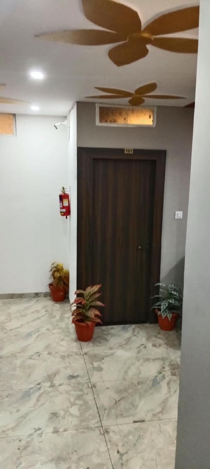 HOTEL SHREE GANGA  Hotel in India