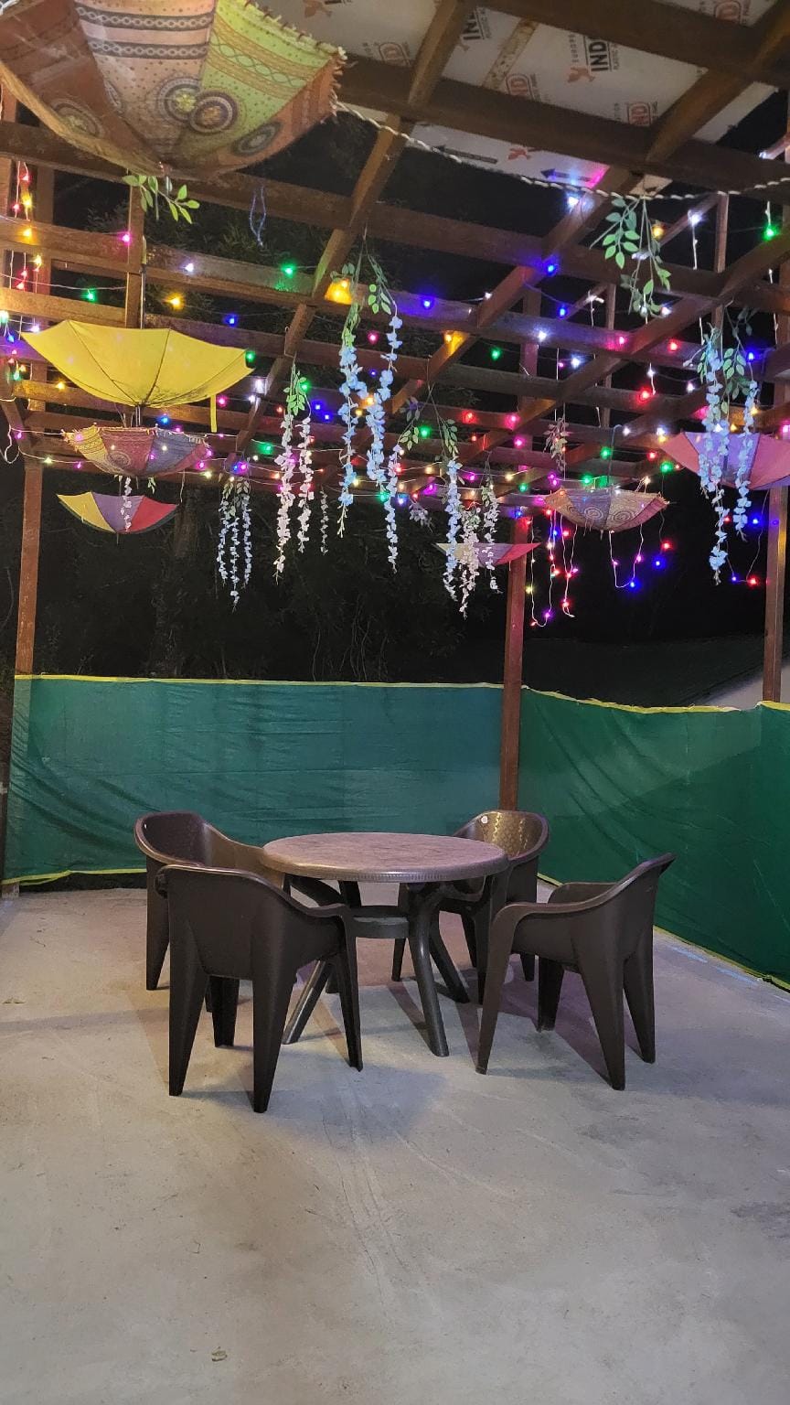 Kaafal Tree Cottage And Resturant Lodge in Uttarakhand