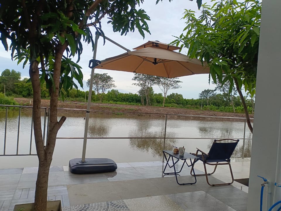 A&B. Resort องครักษ์ ใกล้ มศว. Resort in Laos