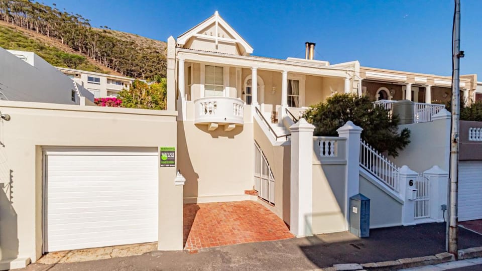 Six Selbourne Hotel in Sea Point