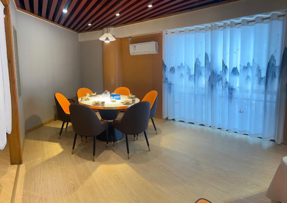 Baiyicheng Hotel Hotel in China