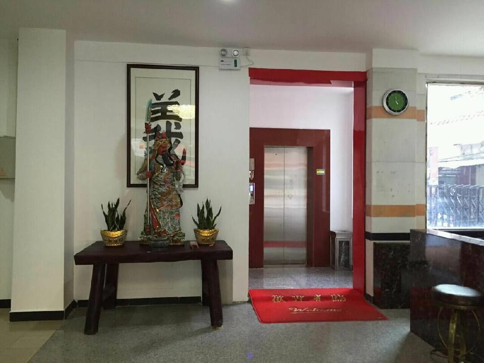 Junfeng Business Apartments Hotel in Guangzhou