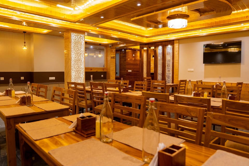 Regal Retreat Inn Hotel in Himachal Pradesh