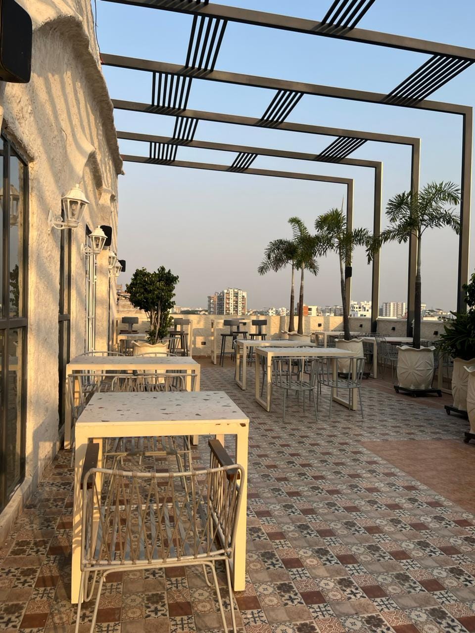 Median Inn Hotel in Maharashtra