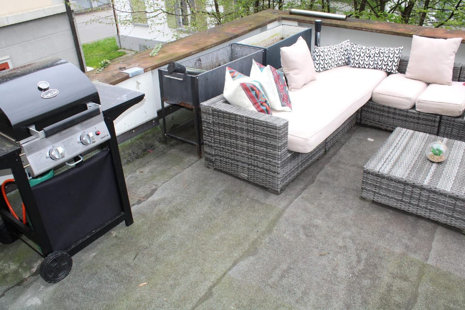 🌅 Stilvolles Zimmer am Bodensee + große Terrasse! Bed and Breakfast in St. Gallen, Switzerland