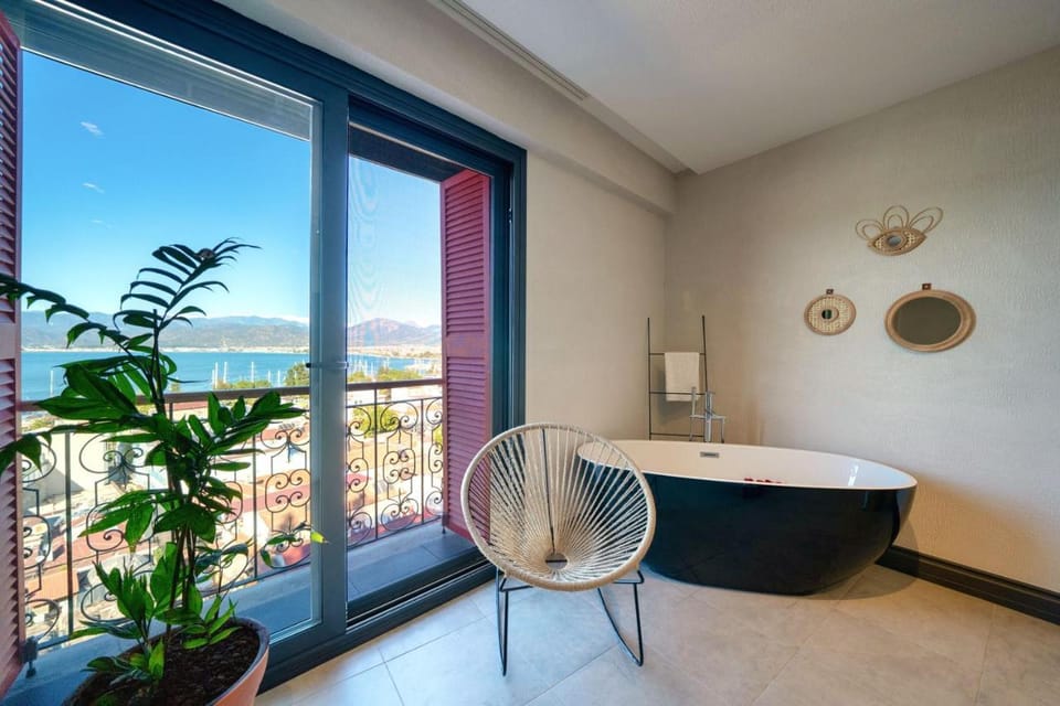 Reddoors Suites Sea View Apartment hotel in Fethiye