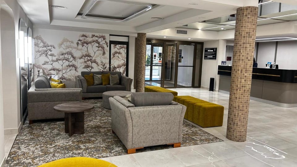 Land Express Neuquen Hotel in Neuquen