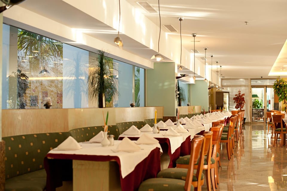 Hotel LIVVO Costa Taurito & Aquapark Hotel in Comarca Sur