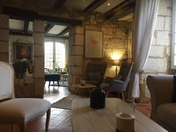 Hotel les Griffons Hotel in Nouvelle-Aquitaine