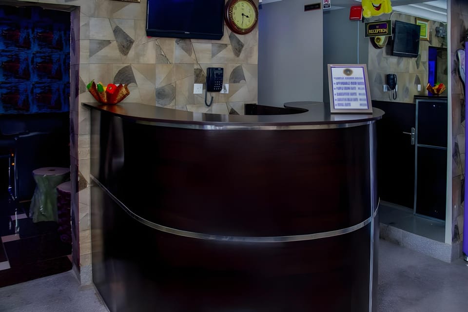 Purple Crown Hotel Hotel in Lagos