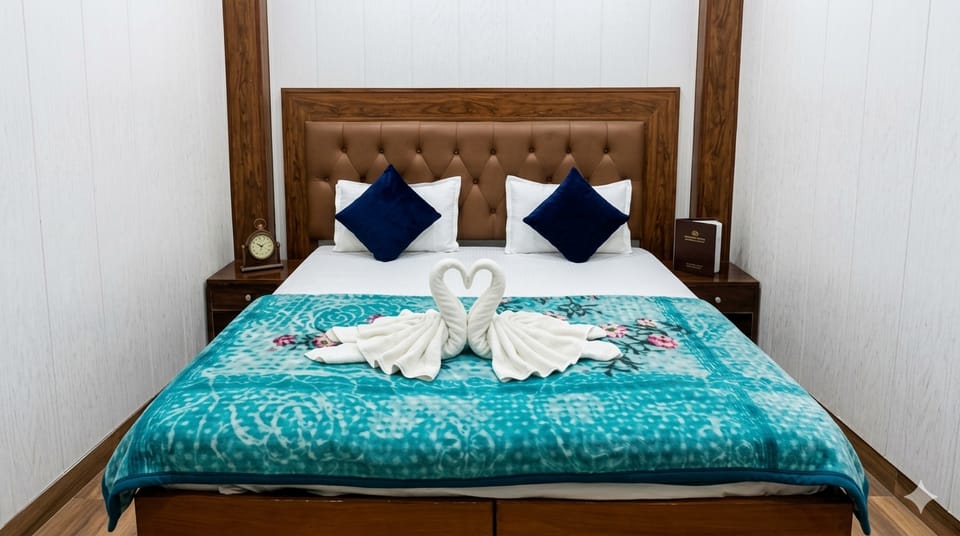 The Ghat Side Home Stay Hotel in Varanasi