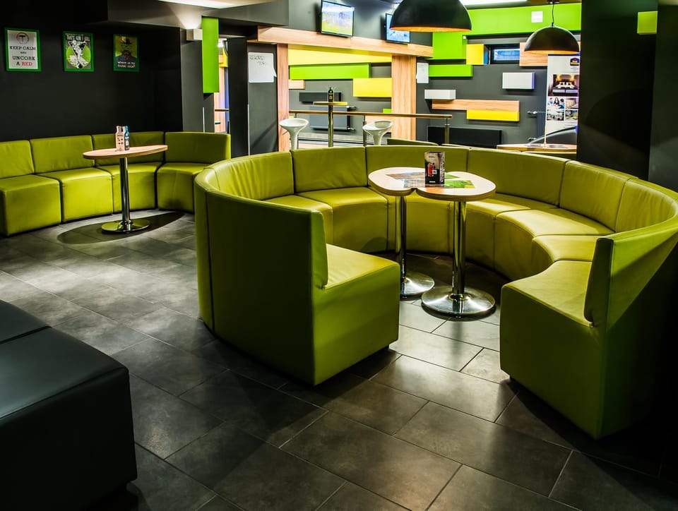 Bar/lounge