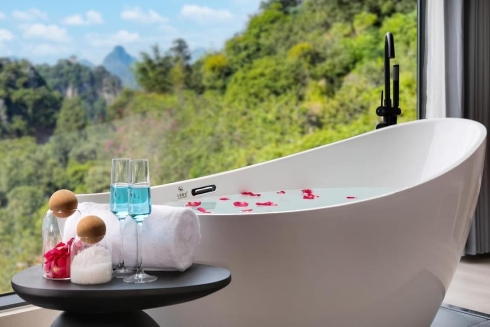 桂林阳朔云瀑韵山色观景度假酒店 Hotel in China