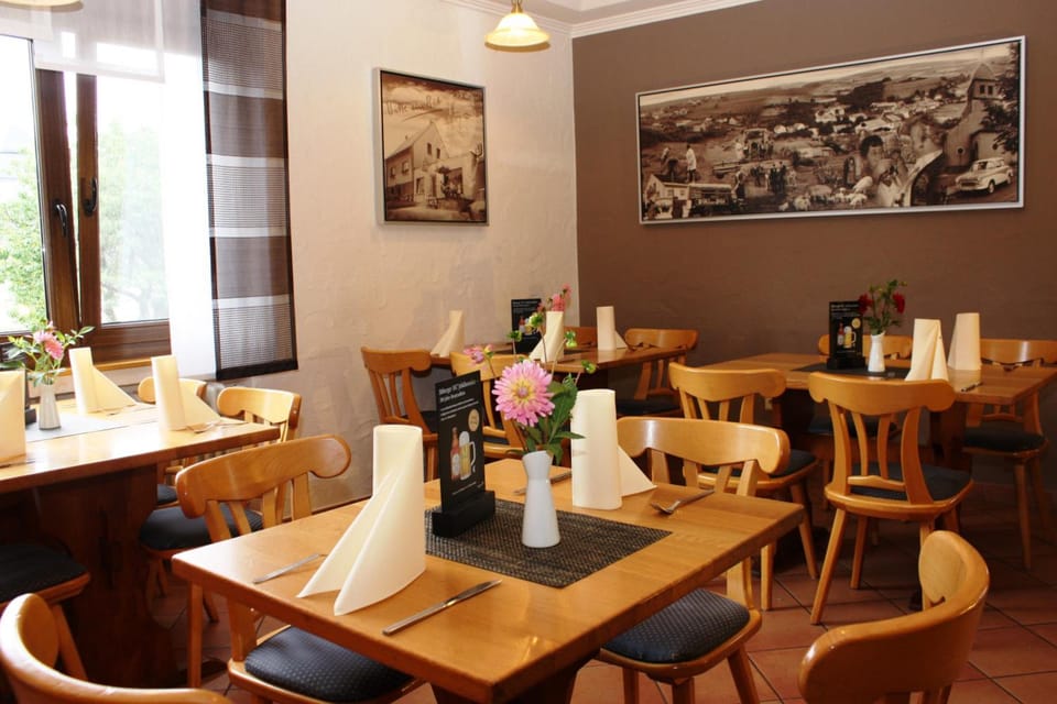 Gasthaus Pension Geimer Inn in Vulkaneifel