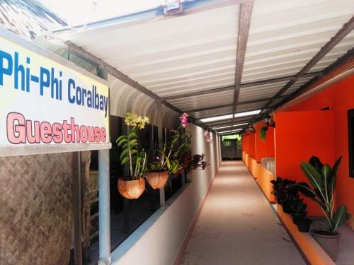 Phi Phi Coralbay Bungalow Hotel in Krabi Changwat