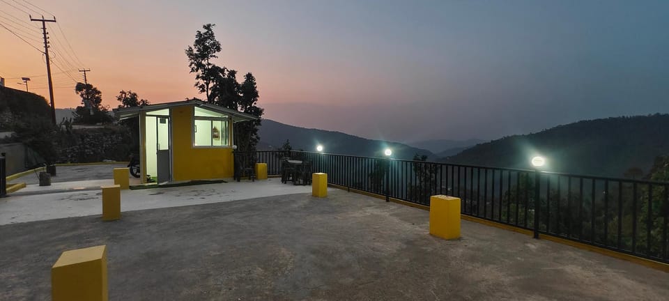 Montagna Mukteshwar Hotel in Uttarakhand