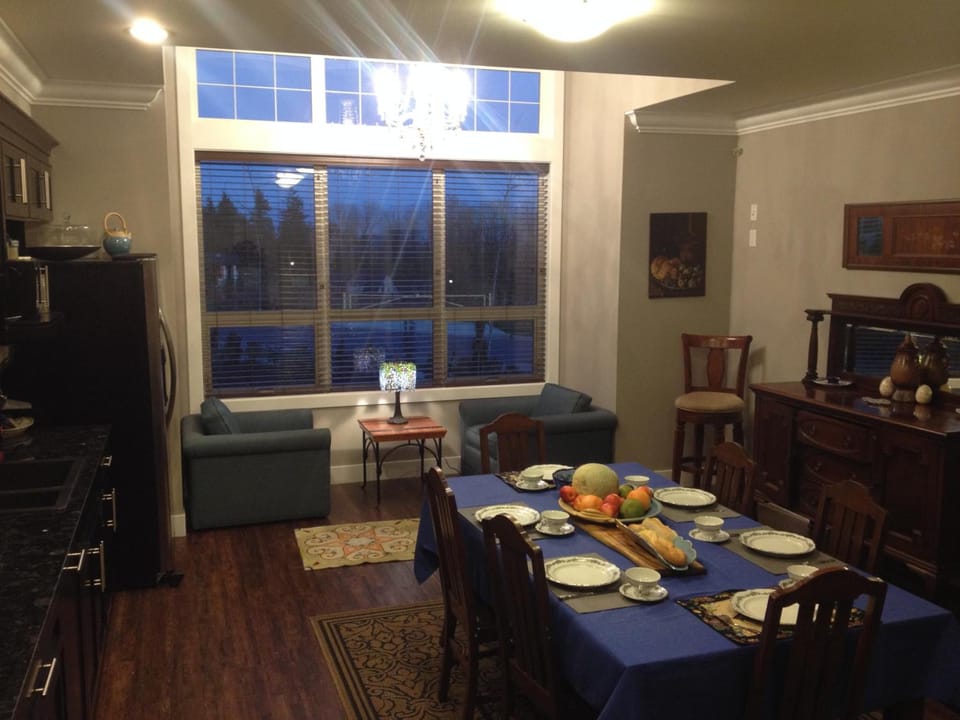 Brookside Inn Boutique Hotel Inn in Abbotsford