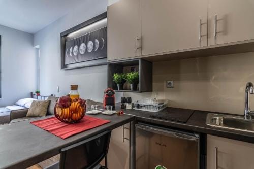 ARIS Premium Accommodation Hotel in Athens