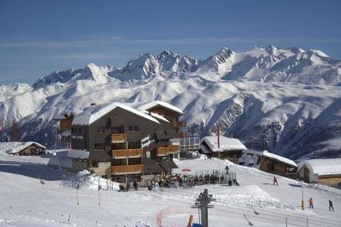 Hotel Jungfrau Hotel in Canton of Valais