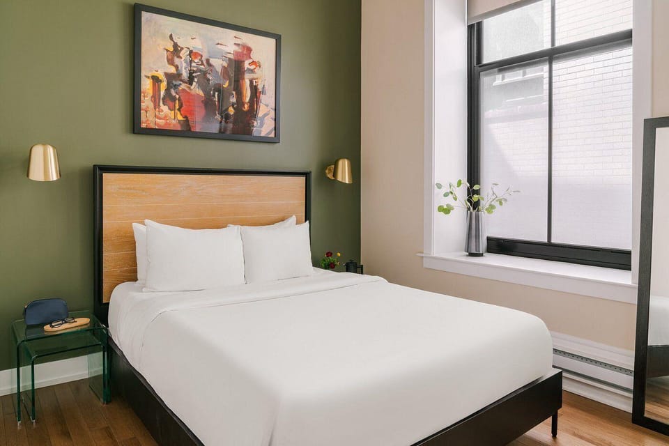 LIVN - Millennium Park Downtown Chicago Hotel in Chicago