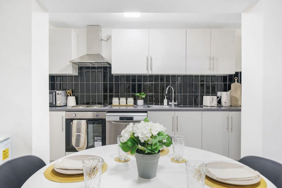 Shirland Road Flat Hotel in City of Westminster