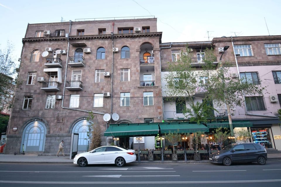 Apartment by Luxe Group TM200 Hotel in Yerevan