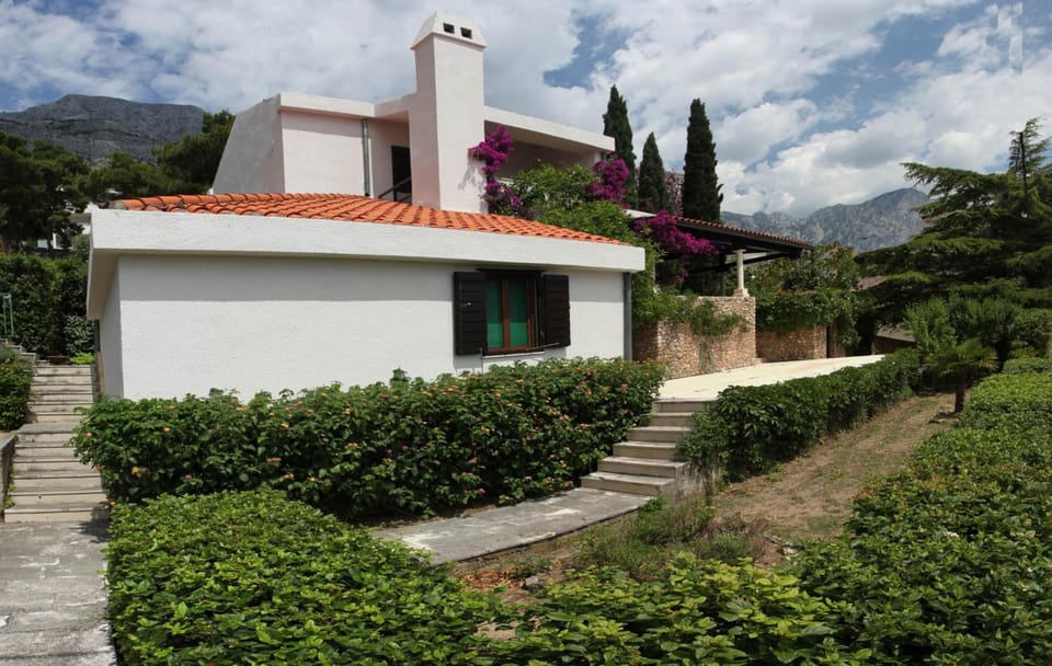 Villa Skalinada, 8 persons, Private Pool, Baska Voda Hotel in Brela