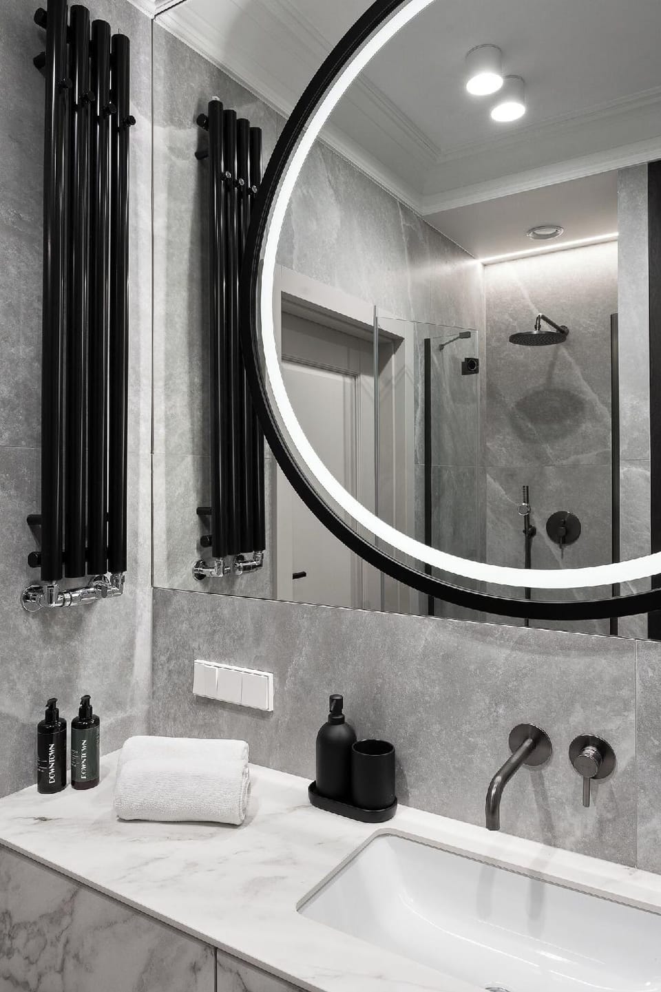 Chronos - Warszawa Wola by Downtown Apartments Hotel in Warsaw