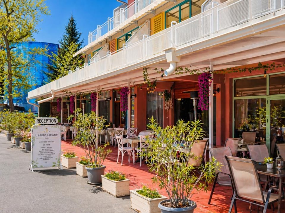 Largo Beach Hotel Hotel in Sunny Beach