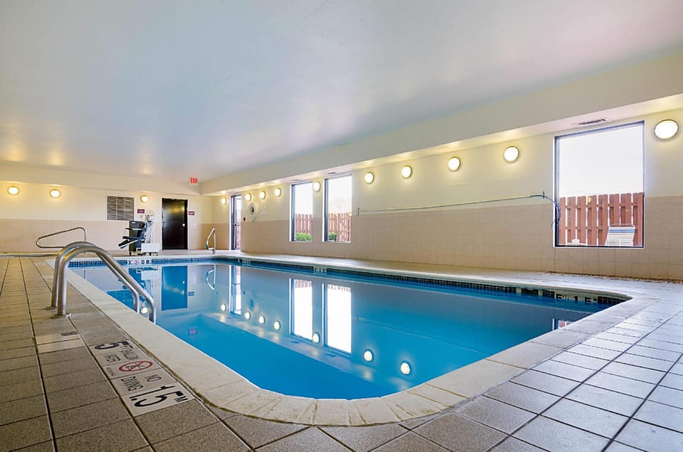 Comfort Inn & Suites Hutchinson Hotel in Hutchinson