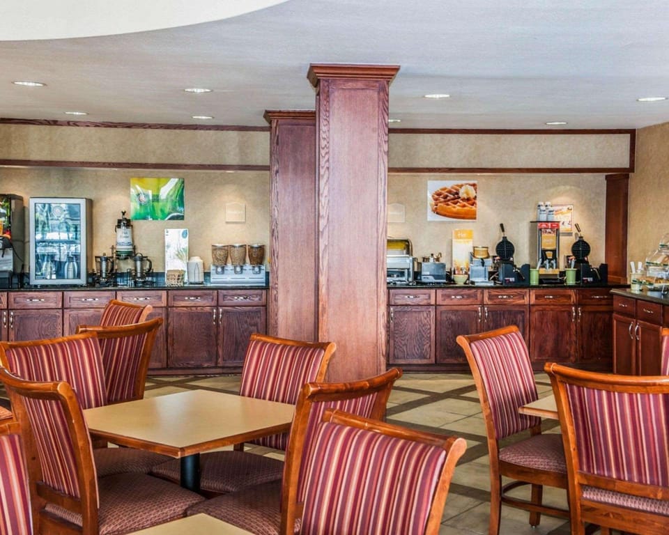 Quality Inn Castleton Hotel in Indianapolis