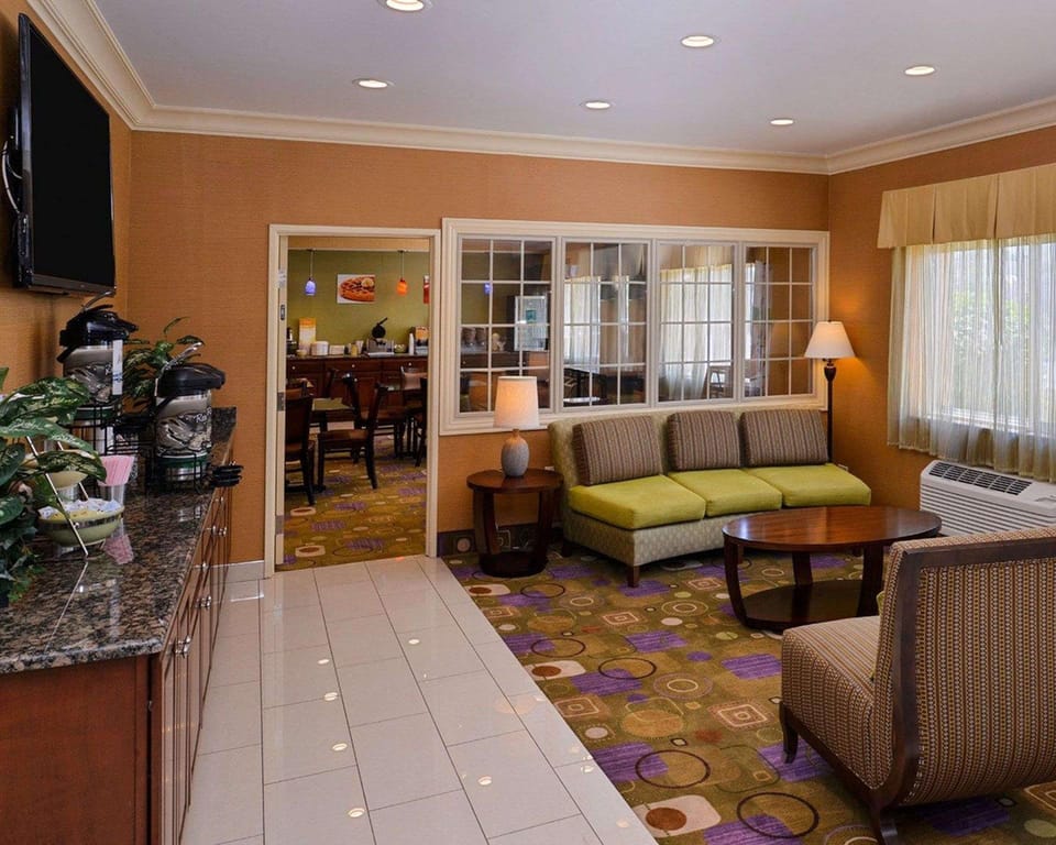 MainStay Suites Joliet I-80 Hotel in Joliet